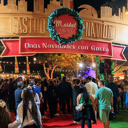 Arco de entrada del GastroNavidad Market Fest, «Unas Navidades con gusto»