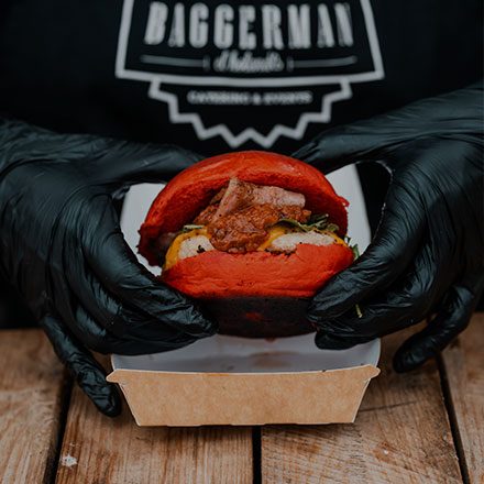 Hamburguesa de uno de los puestos del GastroNavidad Market Fest